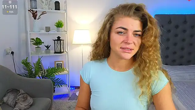 Snapshot of Donna_Sun chatting on 03.11.25 Donna Sun online show from 03.11.25