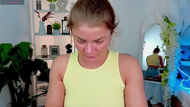 Snapshot of Donna_Sun chatting on 03.07.26 Donna Sun online show from 03.07.26