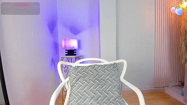alana rossetti online show from 06.12.26