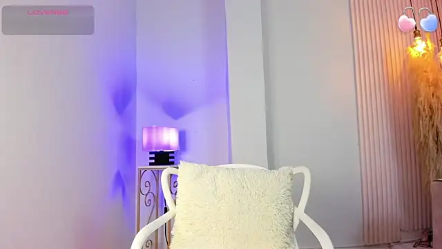 Snapshot of alana_rossetti chatting on 06.20.26 alana rossetti online show from 06.20.26