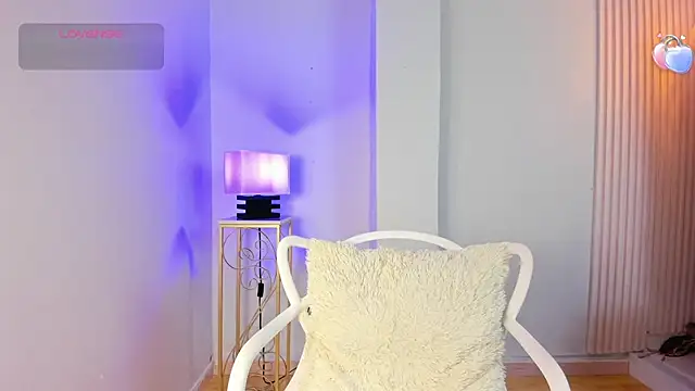 Snapshot of alana_rossetti chatting on 07.15.26 alana rossetti online show from 07.15.26