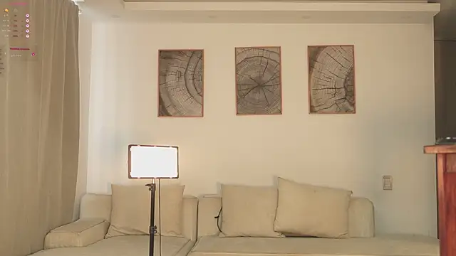 cinnamon crisss online show from 05.07.26