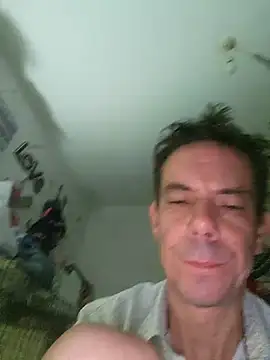 Snapshot of Kenhornu chatting on 03.21.26 Kenhornu online show from 03.21.26