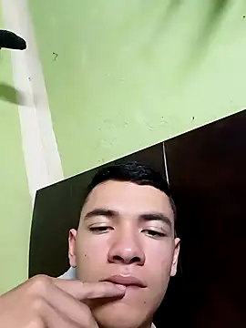 Snapshot of andresiito203 chatting on 01.26.25 andresiito203 online show from 01.26.25