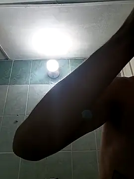 Snapshot of andresiito203 chatting on 02.18.25 andresiito203 online show from 02.18.25