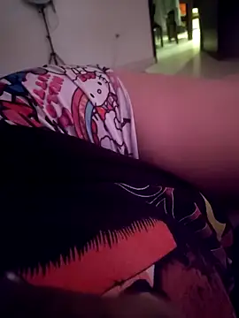 Snapshot of milfjade01 chatting on 10.25.25 milfjade01 online show from 10.25.25