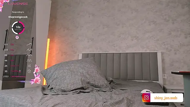 Shiny Jennifer online show from 02.20.26