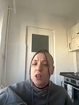 Snapshot of bunnythetailor chatting on 01.29.25 bunnythetailor online show from 01.29.25