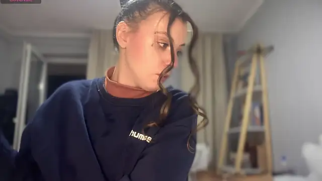 bunnythetailor online show from 11.15.25