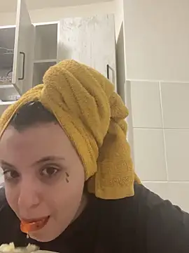 Snapshot of bunnythetailor chatting on 02.07.26 bunnythetailor online show from 02.07.26