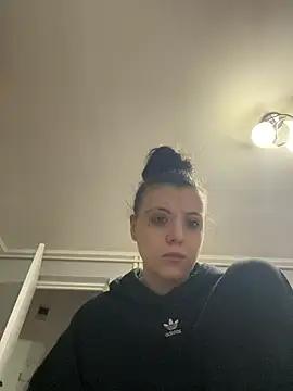 Snapshot of bunnythetailor chatting on 02.15.26 bunnythetailor online show from 02.15.26