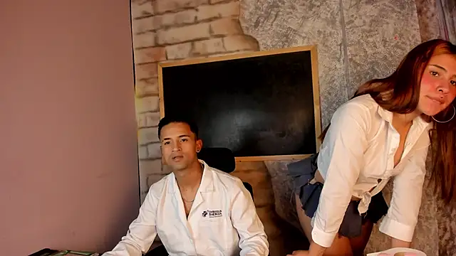 Snapshot of Nikki_and_Mayk chatting on 02.19.25 Nikki and Mayk online show from 02.19.25