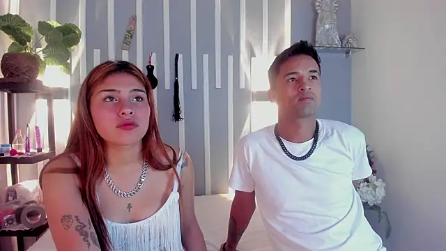 Snapshot of Nikki_and_Mayk chatting on 03.05.25 Nikki and Mayk online show from 03.05.25