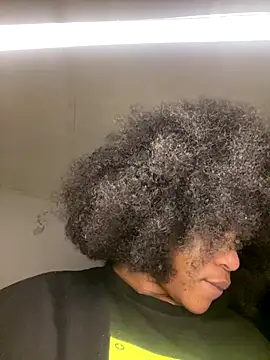 Boneca25 online show from 10.22.25