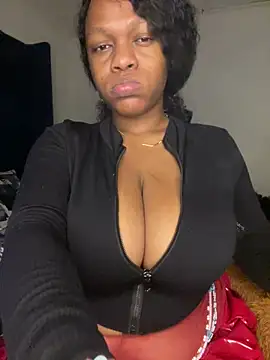 Boneca25 online show from 10.25.25