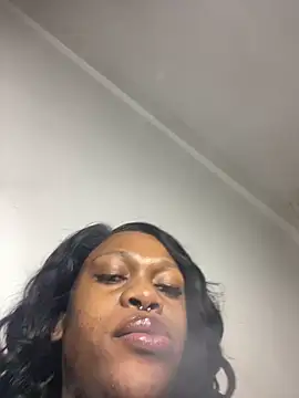 Boneca25 online show from 04.25.26