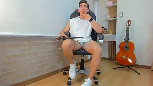 Tombarden online show from 03.13.26