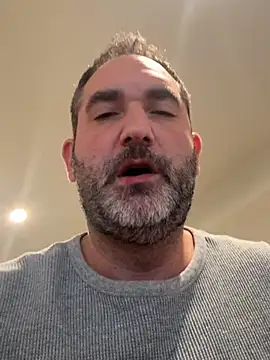 Snapshot of harrychest chatting on 02.25.26 harrychest online show from 02.25.26