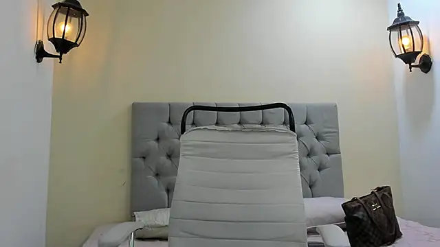 Dakkota Fox online show from 11.22.25