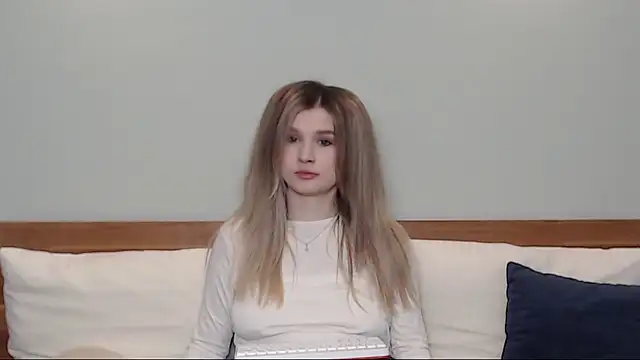 Chloe Addison online show from 02.10.25