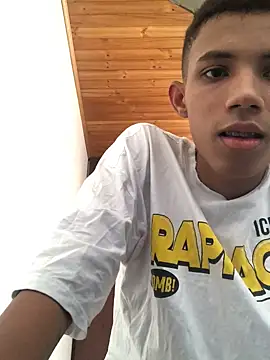 Alvarozzxv online show from 01.24.25