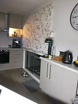 Snapshot of TAIZWRLD chatting on 11.15.25 TAIZWRLD online show from 11.15.25