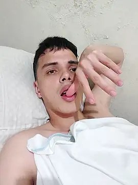 Snapshot of xxaviermendez chatting on 10.01.25 xxaviermendez online show from 10.01.25