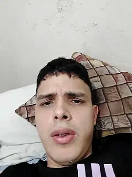 Snapshot of xxaviermendez chatting on 10.20.25 xxaviermendez online show from 10.20.25