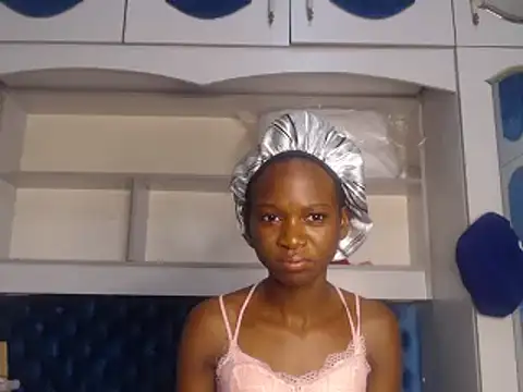 YoungDiva69 online show from 02.19.25