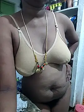 Snapshot of sweety006telugu chatting on 10.18.25 sweety006telugu online show from 10.18.25