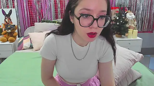 Snapshot of Alikka_Shykitty chatting on 02.01.25 Alikka Shykitty online show from 02.01.25