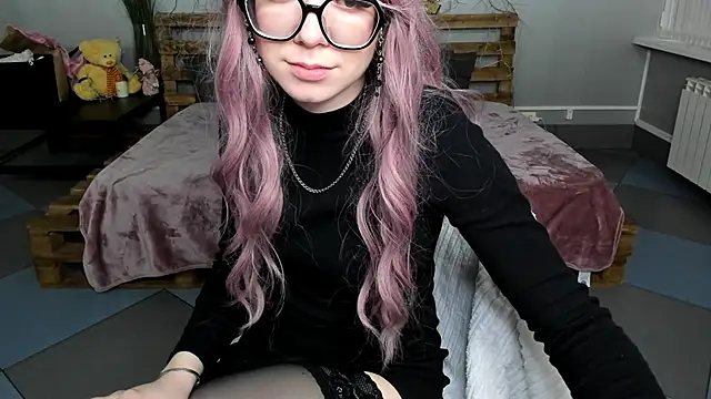 Snapshot of Alikka_Shykitty chatting on 03.05.25 Alikka Shykitty online show from 03.05.25