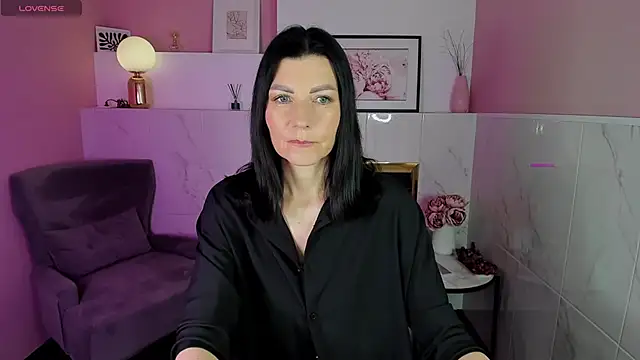MonicaCheerful online show from 01.30.25