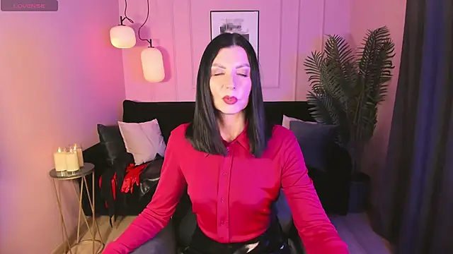 MonicaCheerful online show from 02.22.25