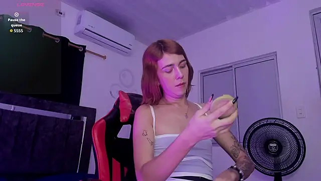 Nicol TransGirl online show from 10.22.25