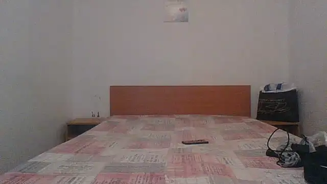 Snapshot of Robexxmia chatting on 09.29.25 Robexxmia online show from 09.29.25