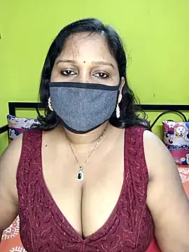 Snapshot of straightthing chatting on 03.12.25 straightthing online show from 03.12.25