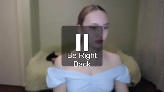 Snapshot of vivian_word chatting on 03.19.25 vivian word online show from 03.19.25