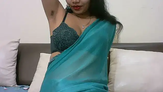 Snapshot of kajal__bhabhi_ chatting on 11.22.25 kajal bhabhi online show from 11.22.25