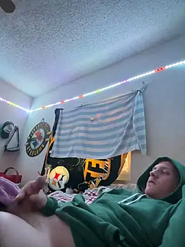 Snapshot of Seanoofss12 chatting on 02.18.25 Seanoofss12 online show from 02.18.25