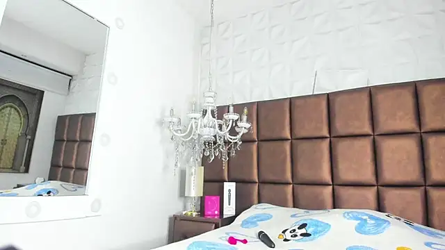 zoe taylorr1 online show from 09.19.25