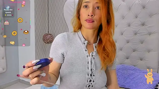 zoe taylorr1 online show from 12.15.25