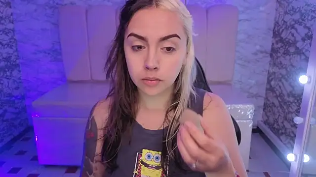 Hela v online show from 10.16.25