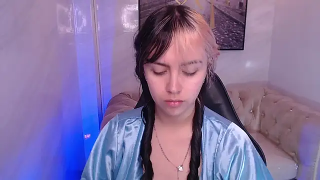 Hela v online show from 02.28.26