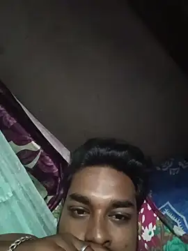 Snapshot of birds0641 chatting on 10.11.25 birds0641 online show from 10.11.25