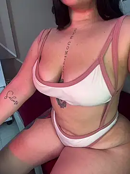 Snapshot of alexa_cf chatting on 03.16.25 alexa cf online show from 03.16.25