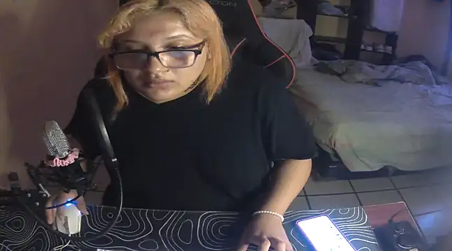 Snapshot of belenvaleria chatting on 02.02.25 belenvaleria online show from 02.02.25