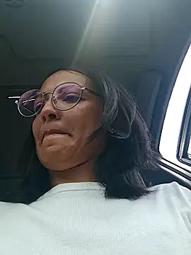 Snapshot of bri_ali chatting on 02.07.25 bri ali online show from 02.07.25