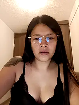 Snapshot of bri_ali chatting on 03.12.25 bri ali online show from 03.12.25