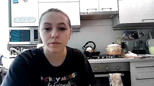 Snapshot of Misssweet_s chatting on 02.09.25 Misssweet s online show from 02.09.25